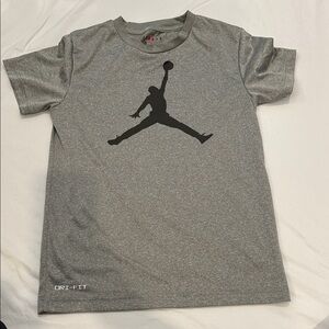 Boys Jordan Nike Gray T-Shirt with Black Jumpman Logo size M